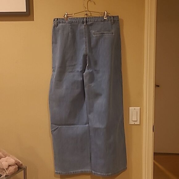 💲1️⃣0️⃣ Bundled ✔️ Button Fly Cropped Wide Leg Ankle Jean sz M or XL - Picture 10 of 14